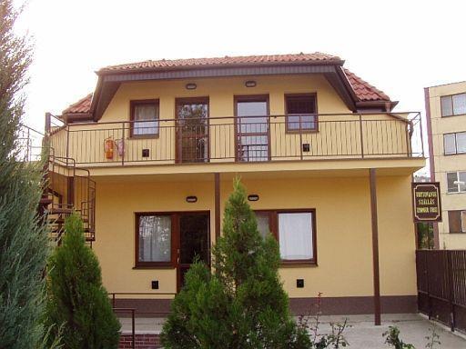 Dom Studia Petra Hotel Sturovo Exterior photo